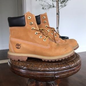 Timberland 6-INCH WATERPROOF BOOTS, Women’s 8.5